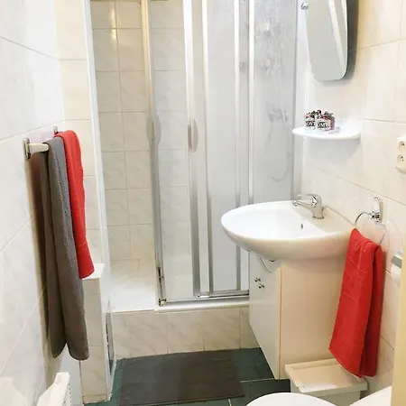 Crown Apartment