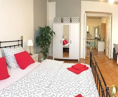 Crown Apartment Prague
